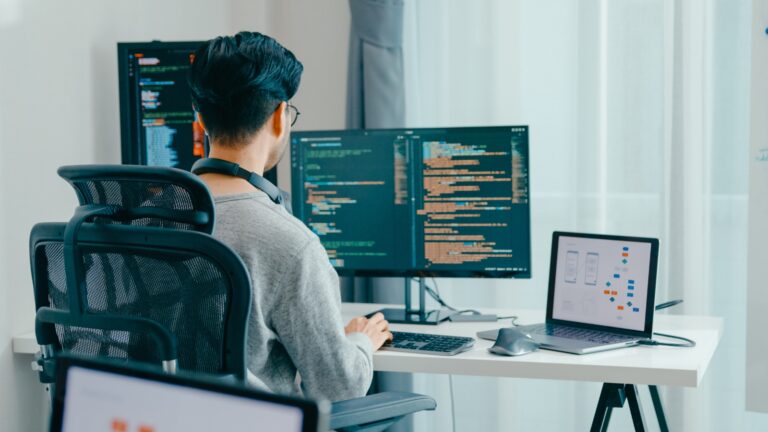Programista / Programistka robotów dla rolnictwa