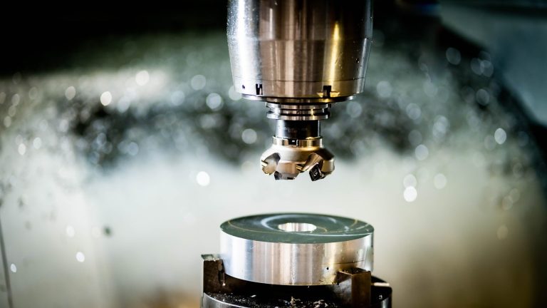 Operator/ Operatorka prasy CNC